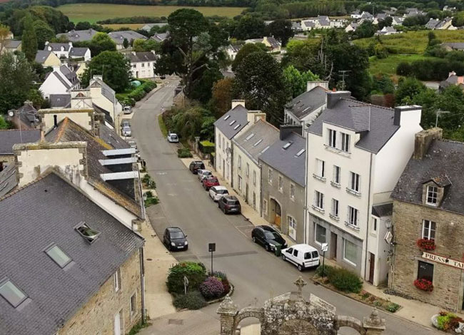 Bourg de Plogonnec.